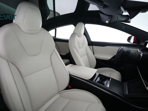 Used 2022 Tesla Model S Plaid image 23