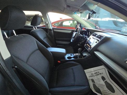 Used 2019 Subaru Outback 2.5i Premium AWD/4WD image 12