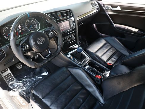 Used 2016 Volkswagen Golf R 4-Door AWD/4WD image 6