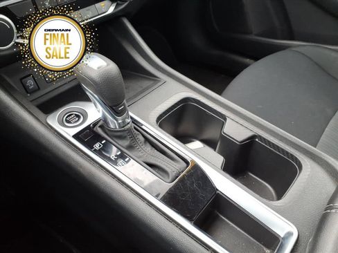 Used 2024 Nissan Sentra SV image 20