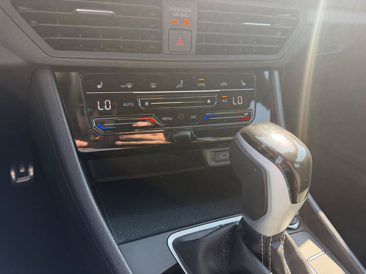 Used 2025 Volkswagen Jetta Sport FWD image 19