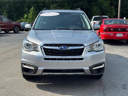 Used 2017 Subaru Forester 2.5i Premium w/ Popular Package #2A AWD/4WD image 8
