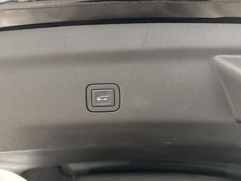 Used 2025 GMC Yukon XL AT4 w/ LPO, Floor Liner Package image 15