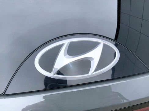 Used 2024 Hyundai Tucson Limited image 33