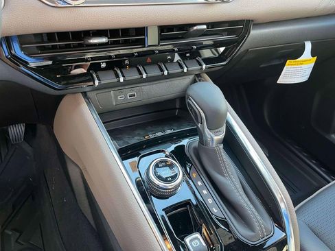 New 2026 GMC Canyon Denali AWD/4WD image 25