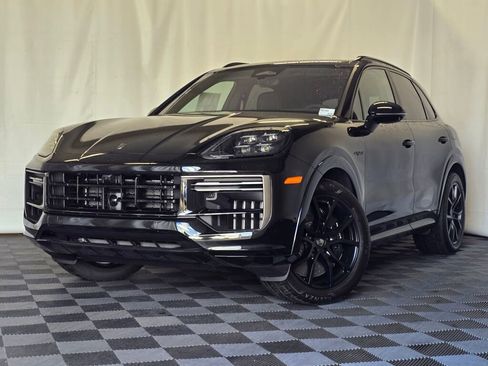 New 2026 Porsche Cayenne Turbo AWD/4WD image 1