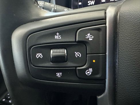 Used 2024 GMC Yukon XL SLT w/ SLT Luxury Package image 41