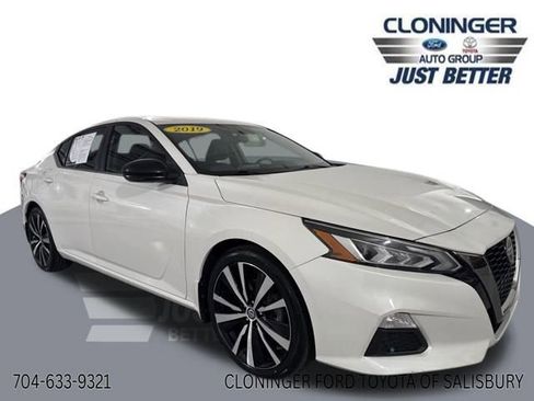 Used 2019 Nissan Altima 2.5 SR w/ SR Premium Package image 1