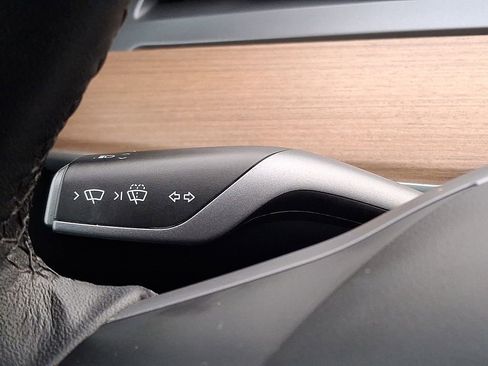 Used 2022 Tesla Model 3 image 25