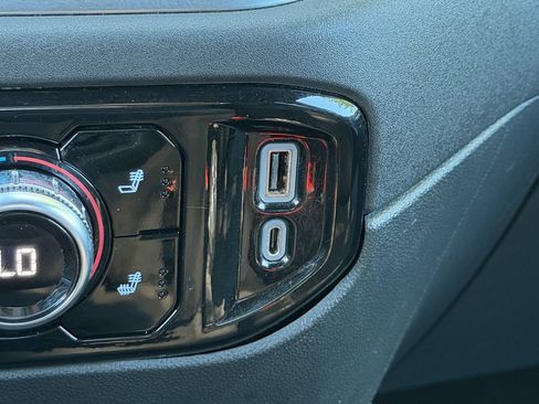 Used 2022 GMC Sierra 1500 Elevation AWD/4WD image 27