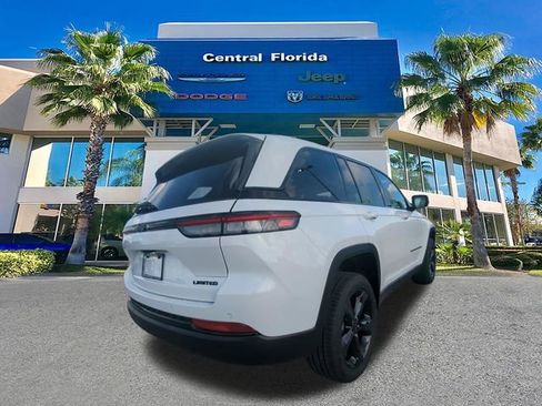 New 2025 Jeep Grand Cherokee Limited w/ Black Appearance Package image 5