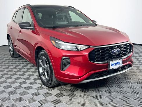 Used 2024 Ford Escape ST-Line w/ Tech Pack #1 AWD/4WD image 8