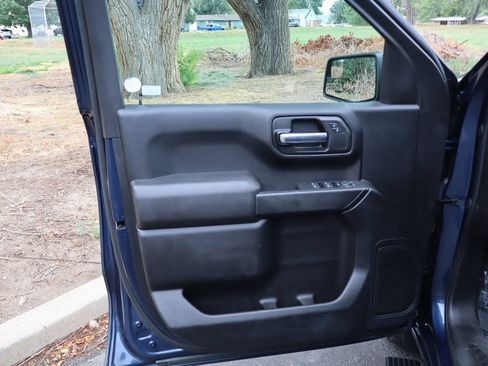 Used 2021 Chevrolet Silverado 1500 Custom AWD/4WD image 23