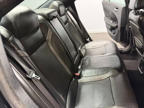 Used 2020 Dodge Charger SXT w/ Leather Interior Group RWD image 45