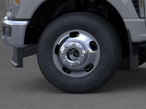 New 2026 Ford F350 XLT image 19