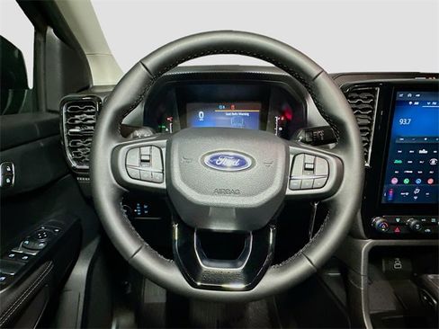 New 2025 Ford Ranger XLT w/ FX4 Off-Road Package image 7