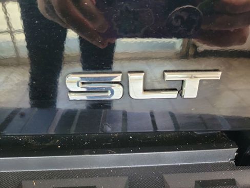 Used 2016 GMC Sierra 1500 SLT w/ SLT Premium Package AWD/4WD image 11