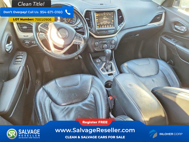 Used 2015 Jeep Cherokee Limited w/ Trailer Tow Group AWD/4WD image 11