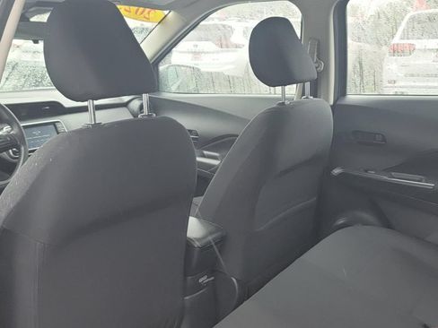 Used 2023 Nissan Kicks S FWD image 15