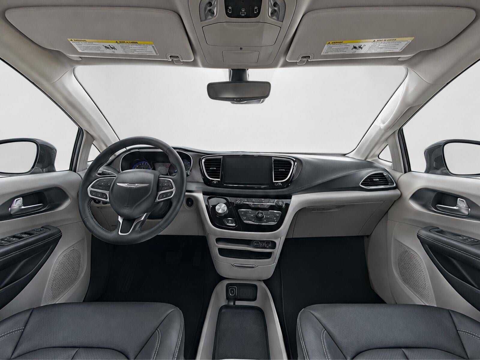 Used 2024 Chrysler Pacifica Touring-L FWD image 19