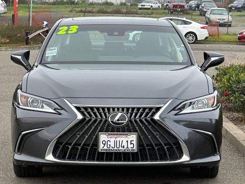 Used 2023 Lexus ES 300h w/ Premium Package image 9