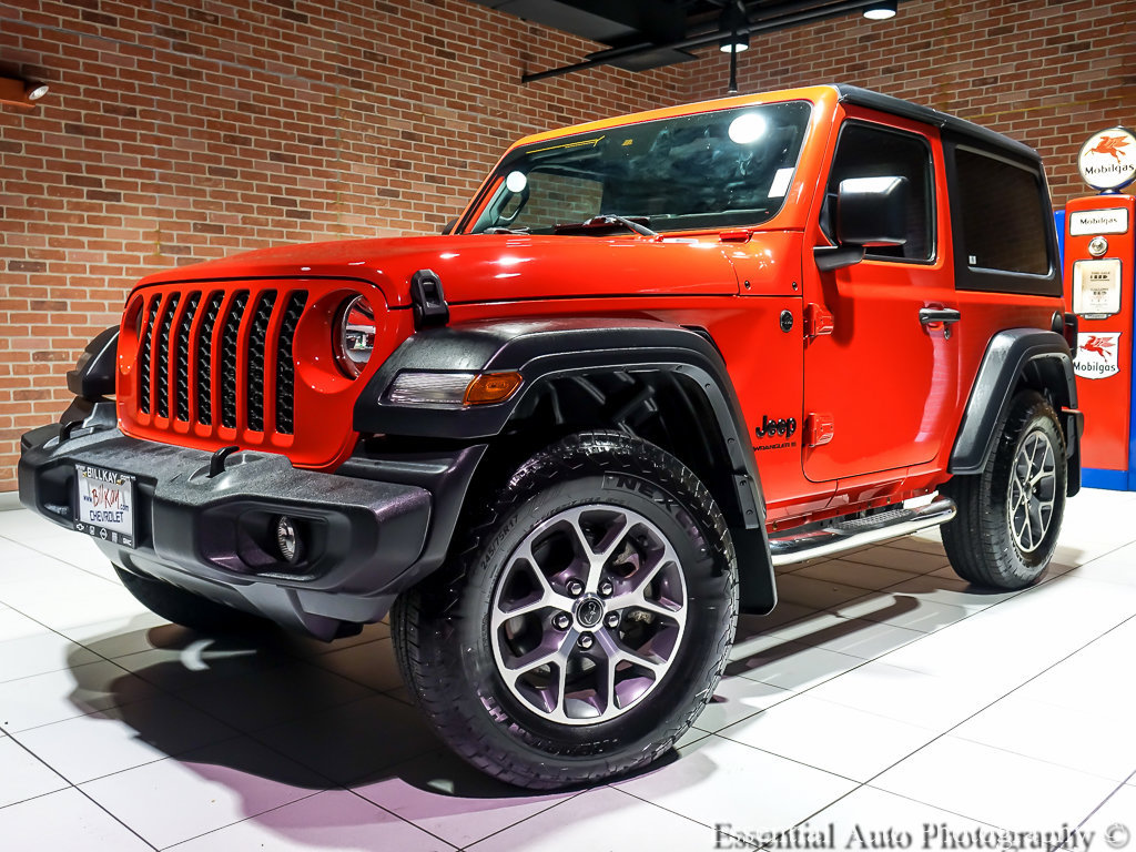 Used 2024 Jeep Wrangler Sport AWD/4WD image 2
