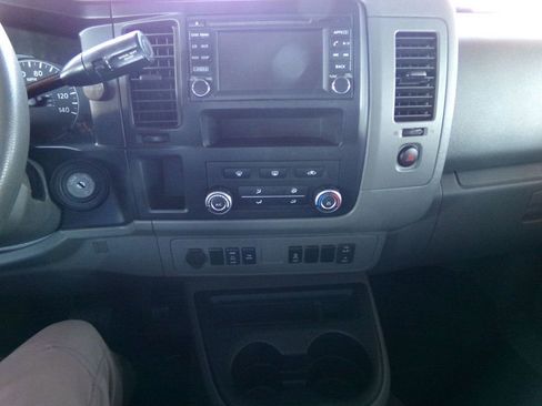 Used 2016 Nissan NV 3500 SV w/ SV Technology Package image 9