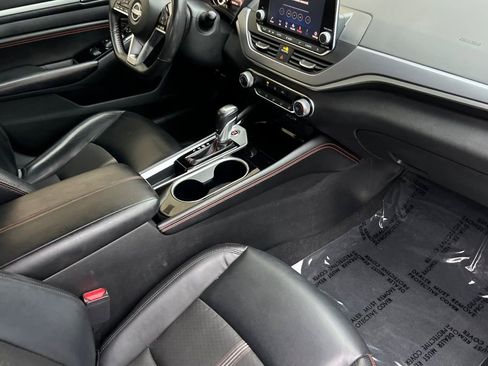 Used 2023 Nissan Altima 2.5 SR image 12