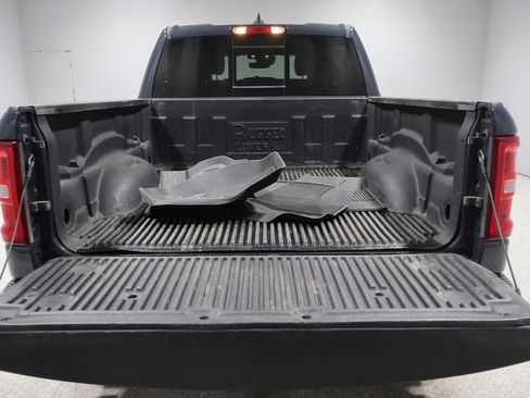 Used 2025 RAM 1500 Laramie AWD/4WD image 4