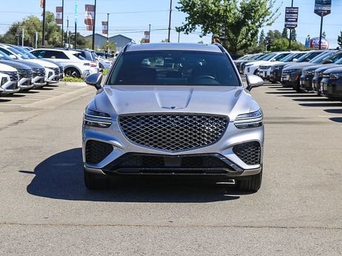 Used 2023 Genesis GV70 2.5T w/ Sport Prestige Package AWD/4WD image 7