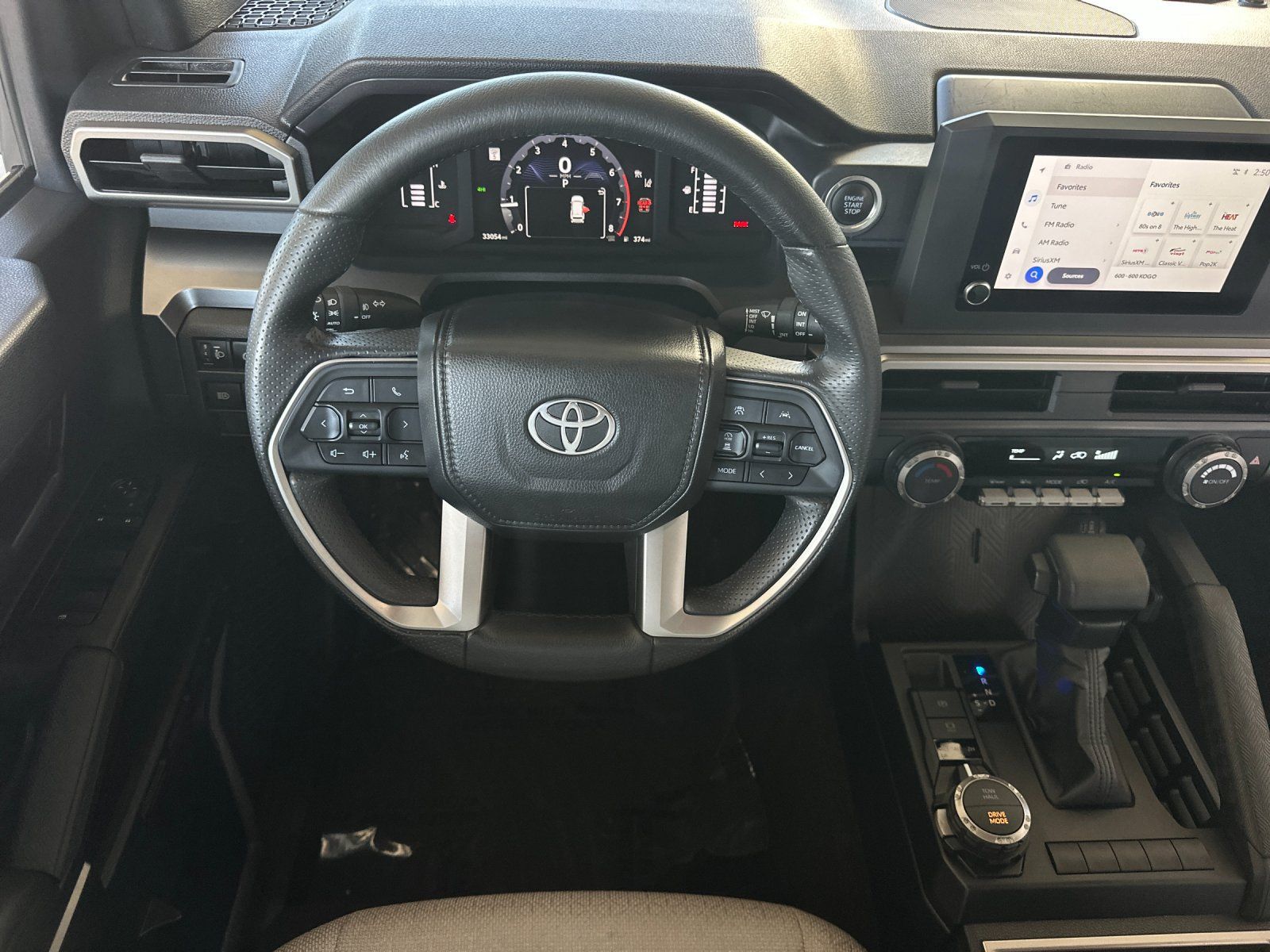 Used 2025 Toyota 4Runner SR5 AWD/4WD image 13