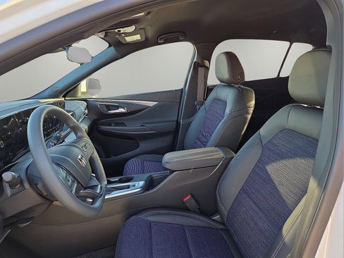 New 2026 Buick Envista Preferred image 12