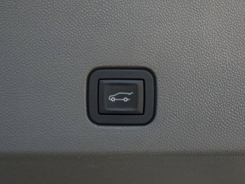 New 2025 Cadillac XT6 Premium Luxury w/ Technology Package image 30