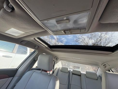 Used 2012 Toyota Avalon image 22