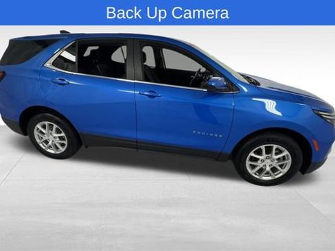 Used 2024 Chevrolet Equinox LT AWD/4WD image 2