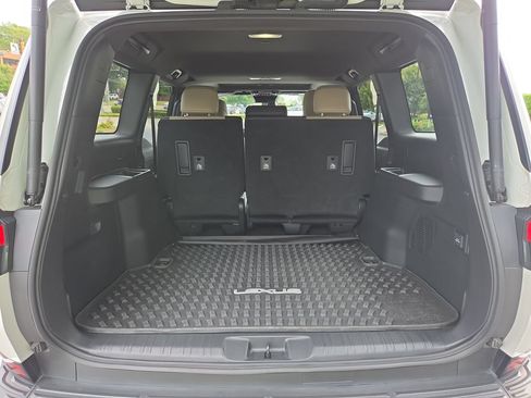 Used 2024 Lexus GX 550 AWD/4WD image 14