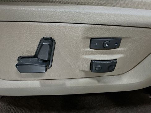 Used 2011 RAM 2500 Laramie image 30