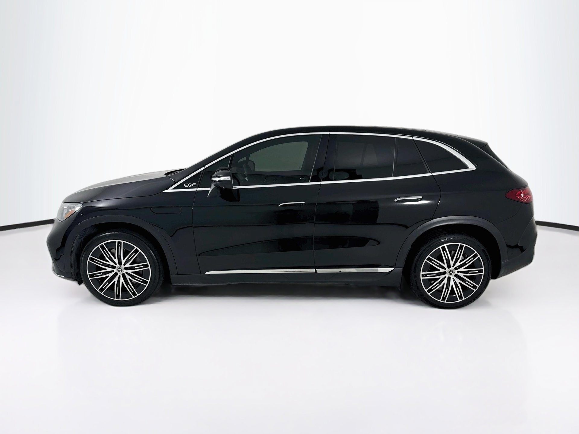 Certified 2023 Mercedes-Benz EQE 350+ SUV image 5