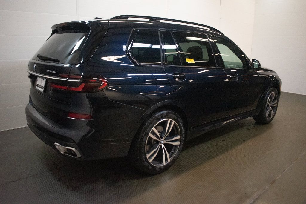 Used 2024 BMW X7 xDrive40i w/ M Sport Package AWD/4WD image 4