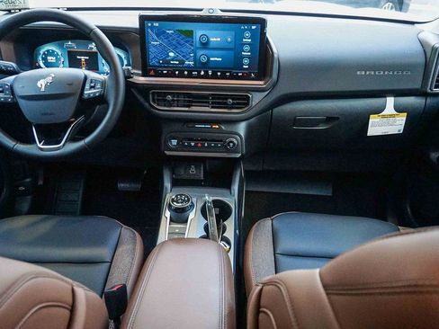 New 2025 Ford Bronco Sport Outer Banks w/ Outer Banks Tech Package+ image 14