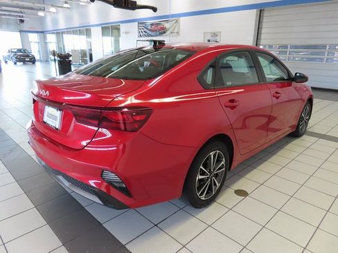 Used 2024 Kia Forte LXS image 13