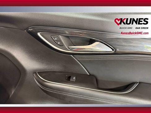 Used 2023 Buick Envision Essence FWD image 32