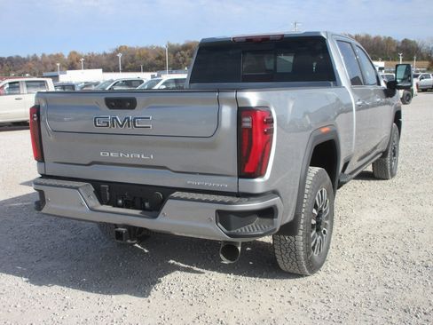 New 2026 GMC Sierra 2500 Denali Ultimate image 5