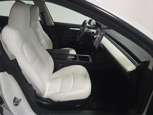 Used 2023 Tesla Model 3 Standard Range RWD image 9