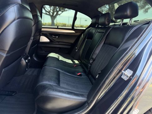 Used 2013 BMW M5 RWD image 14