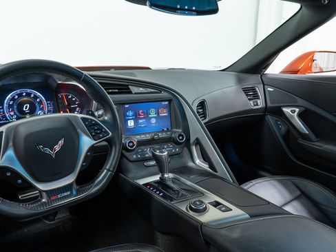 Used 2015 Chevrolet Corvette Z06 w/ 2LZ Preferred Equipment Group image 19