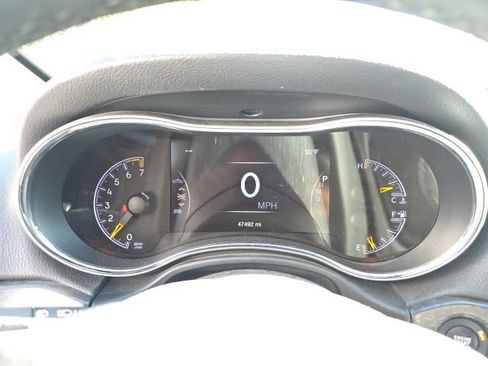 Used 2018 Jeep Grand Cherokee Limited AWD/4WD image 11