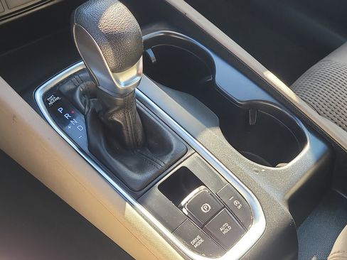 Used 2020 Hyundai Santa Fe SEL image 25