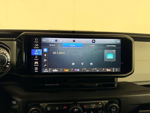 Used 2024 Jeep Wrangler Unlimited Sport AWD/4WD image 18