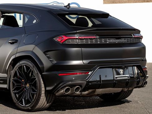 Used 2025 Lamborghini Urus SE AWD/4WD image 10